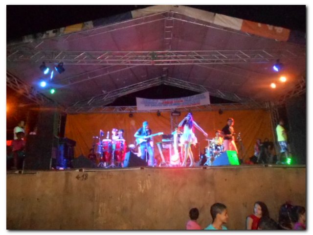 Segunda noite de Carnaval de Inhuma foi bastante animada - Imagem 24