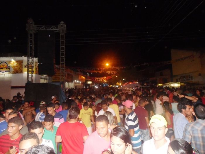 Veja cobertura da segunda noite do carnaval em União; fotos! - Imagem 26