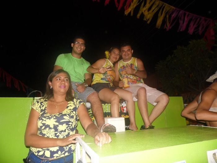 Bloco Os Gatões arrasta quase 25 mil pessoas para avenida - Imagem 27