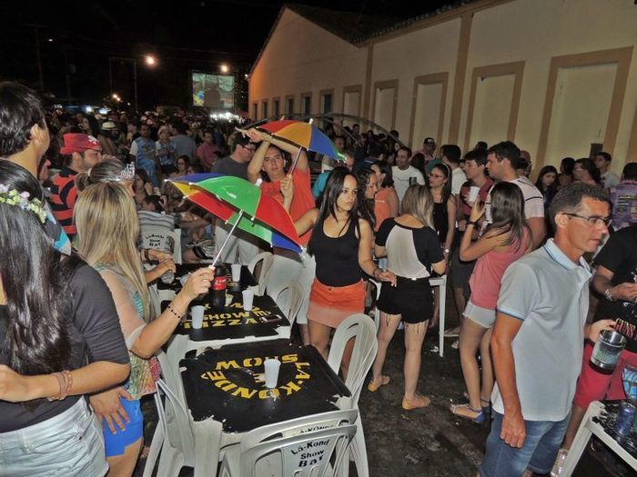 Quase 10 Mil pessoas estavam no corrador da folia da 2ª noite de carnaval - Imagem 34