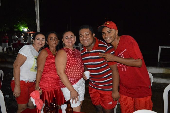 Sucesso no IV Baile Vermelho e Branco - Imagem 42
