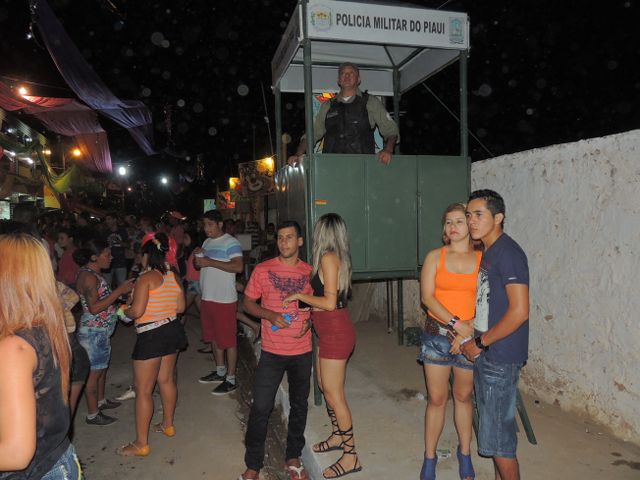 Público surpreende na primeira noite de Carnaval de Pedro II - Imagem 30