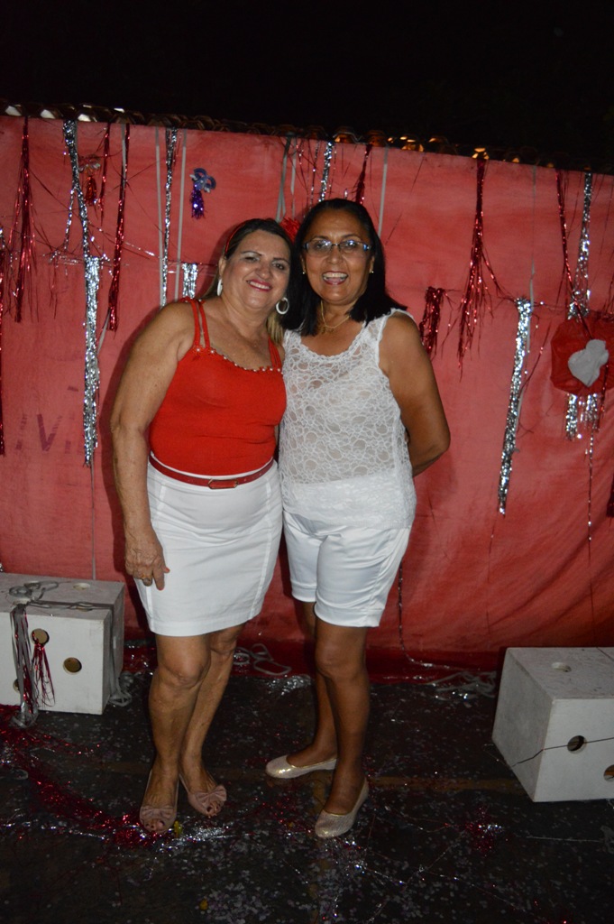 Sucesso no IV Baile Vermelho e Branco - Imagem 50