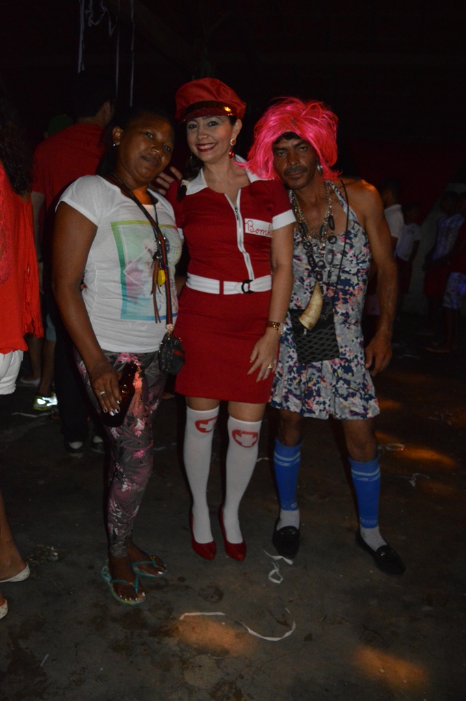 Sucesso no IV Baile Vermelho e Branco - Imagem 15