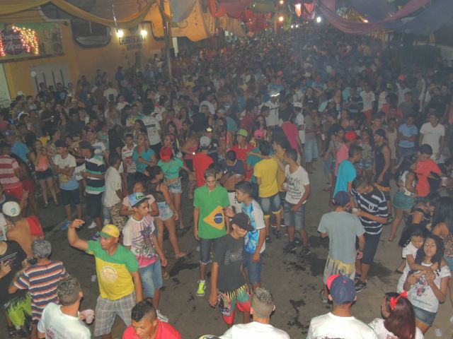 Público surpreende na primeira noite de Carnaval de Pedro II - Imagem 42
