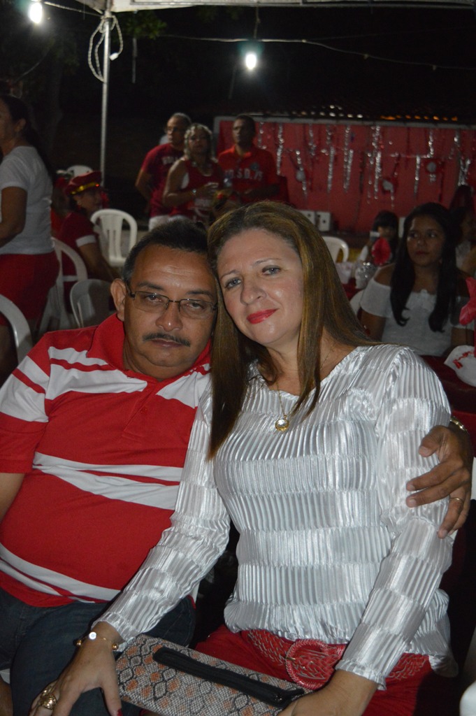 Sucesso no IV Baile Vermelho e Branco - Imagem 34