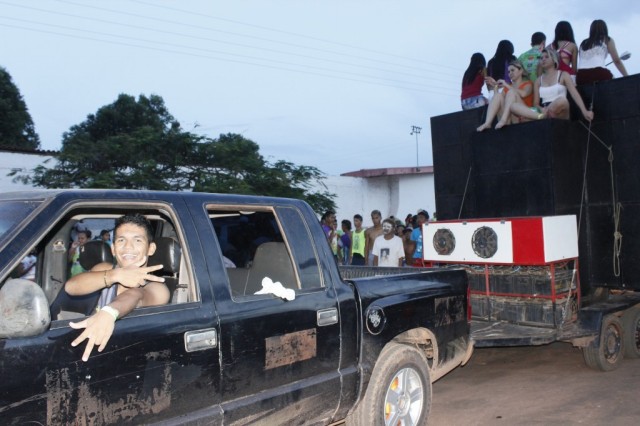 Blocos de rua animam segundo dia de carnaval em Miguel Alves - Imagem 10
