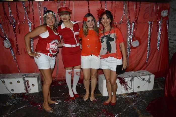 Sucesso no IV Baile Vermelho e Branco - Imagem 2