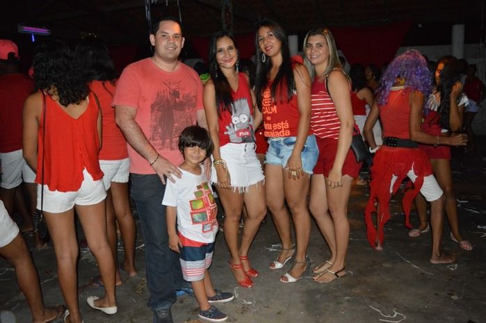 Sucesso no IV Baile Vermelho e Branco - Imagem 39