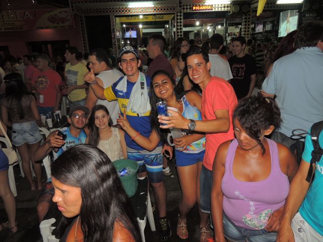 Público surpreende na primeira noite de Carnaval de Pedro II - Imagem 32