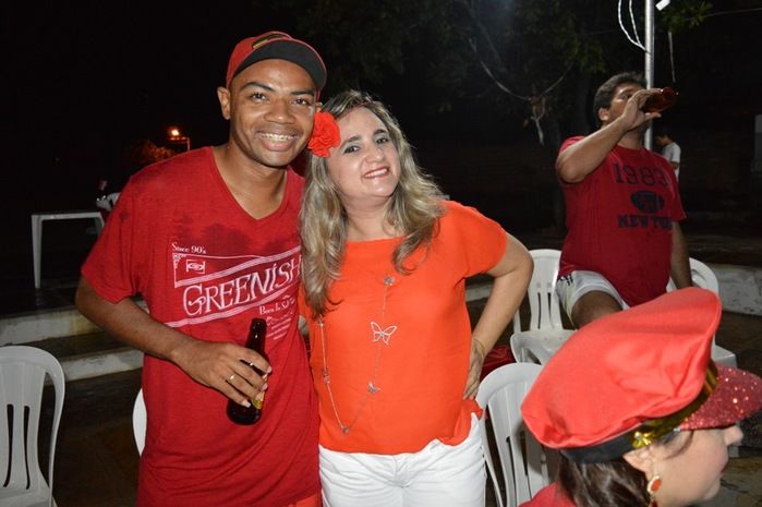 Sucesso no IV Baile Vermelho e Branco - Imagem 43