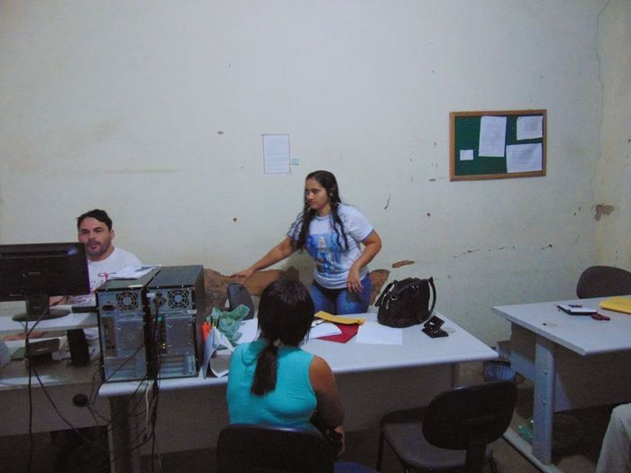 Prefeitura entrega cadeiras e mesas para as Secretarias - Imagem 5