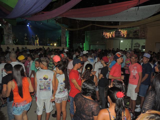 Público surpreende na primeira noite de Carnaval de Pedro II - Imagem 48