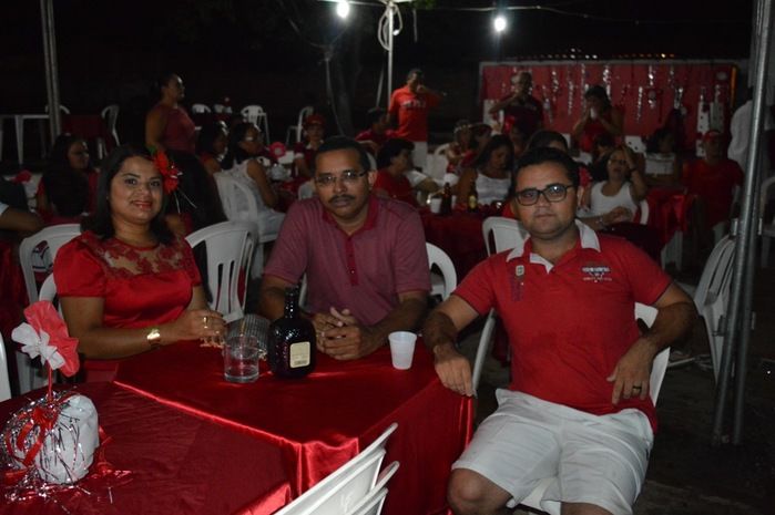 Sucesso no IV Baile Vermelho e Branco - Imagem 9