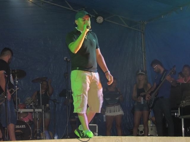 Público surpreende na primeira noite de Carnaval de Pedro II - Imagem 46