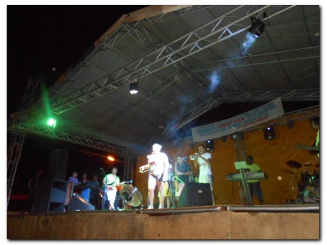 Última noite de Carnaval em Inhuma contou com grande participação de foliões - Imagem 2