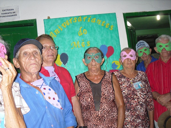 Idosos de Pimenteiras ganham baile de carnaval  - Imagem 14