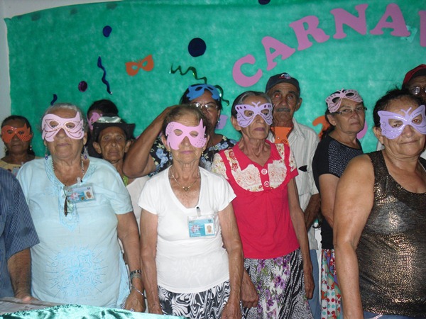 Idosos de Pimenteiras ganham baile de carnaval  - Imagem 9