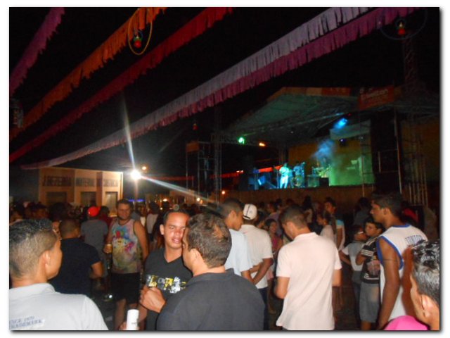 Última noite de Carnaval em Inhuma contou com grande participação de foliões - Imagem 3