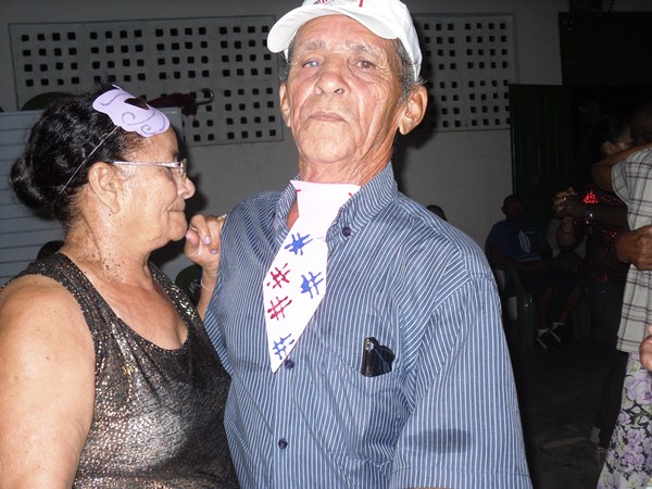 Idosos de Pimenteiras ganham baile de carnaval  - Imagem 7