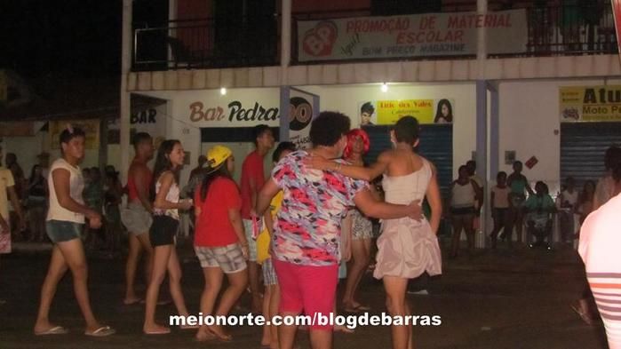 Alegria e descontração no tradicional 'Bloco dos Sujos' - Imagem 5