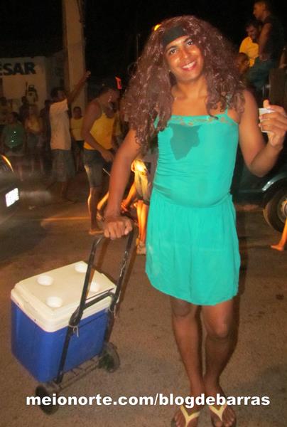 Alegria e descontração no tradicional 'Bloco dos Sujos' - Imagem 45