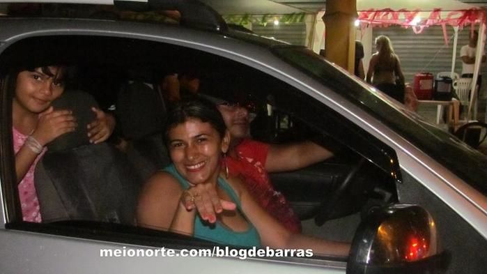 Alegria e descontração no tradicional 'Bloco dos Sujos' - Imagem 63