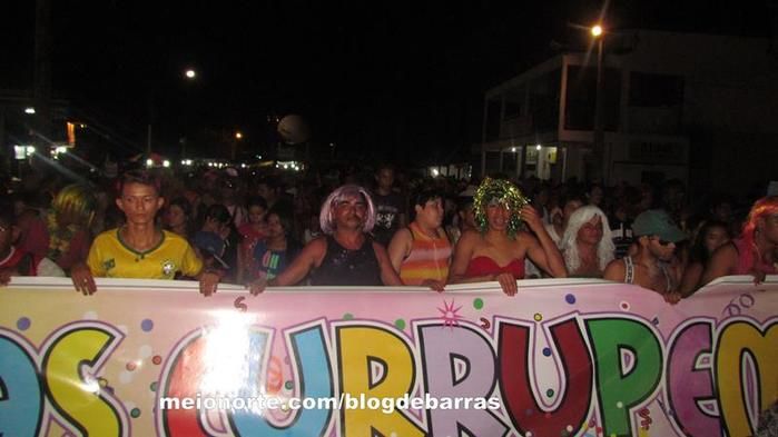 Alegria e descontração no tradicional 'Bloco dos Sujos' - Imagem 21