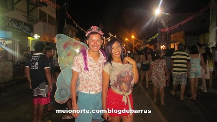 Alegria e descontração no tradicional 'Bloco dos Sujos' - Imagem 4