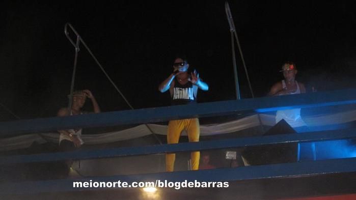 Alegria e descontração no tradicional 'Bloco dos Sujos' - Imagem 95