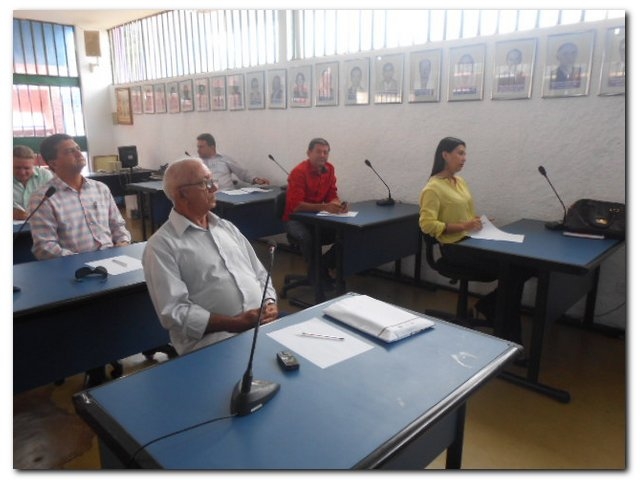 Prefeito Municipal Dr. Moura deixa mensagem na Câmara de Vereadores na abertura dos trabalhos do ano de 2015 - Imagem 4