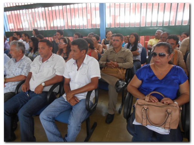 Prefeito Municipal Dr. Moura deixa mensagem na Câmara de Vereadores na abertura dos trabalhos do ano de 2015 - Imagem 15