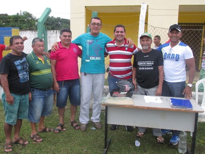 Demerval Lobão vence o time de Curralinhos na abertura do Campeonato dos quarentões em Agricolândia - Imagem 2