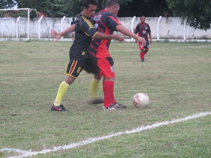 Demerval Lobão vence o time de Curralinhos na abertura do Campeonato dos quarentões em Agricolândia - Imagem 29