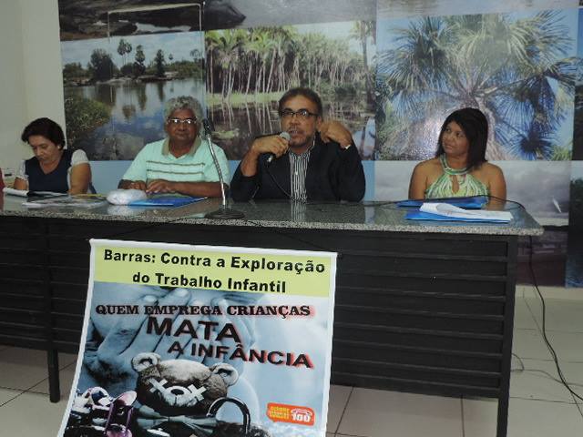  Primeira-dama Edneida Fortes participou de palestra contra exploração do trabalho infantil   - Imagem 4
