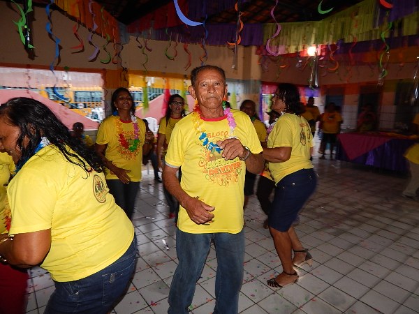 Social realiza Carnaval para os Idosos de Lagoinha - Imagem 13