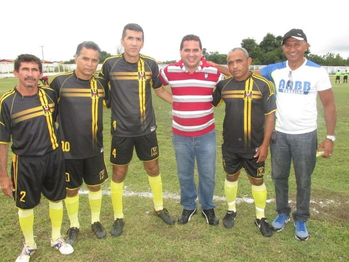 Demerval Lobão vence o time de Curralinhos na abertura do Campeonato dos quarentões em Agricolândia - Imagem 10