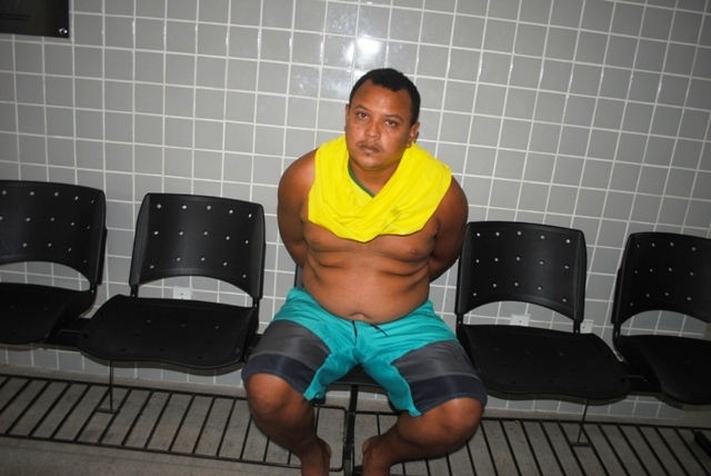 Polícia prende traficante e apreende drogas e R$ 7 mil em dinheiro em Campo Maior - Imagem 4