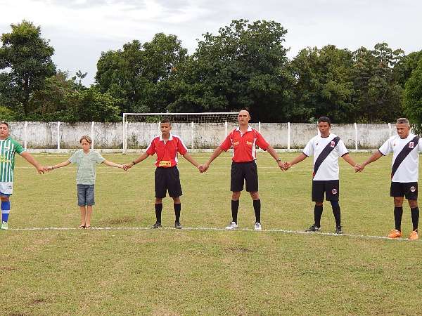 Quarentões de Lagoinha faz estréia com Vitoria  - Imagem 4