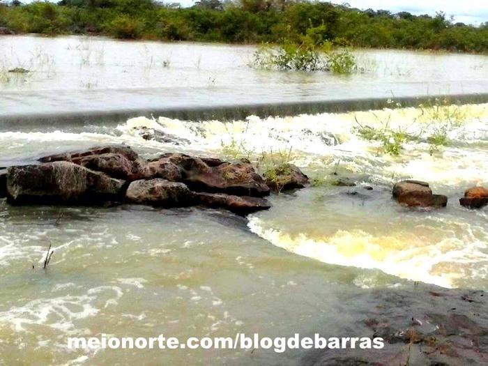 Rio Longa cheio atrai visitantes - Imagem 4