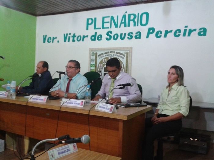 Câmara Municipal de Prata do Piauí realiza primeira Sessão Ordinária de 2015 - Imagem 13