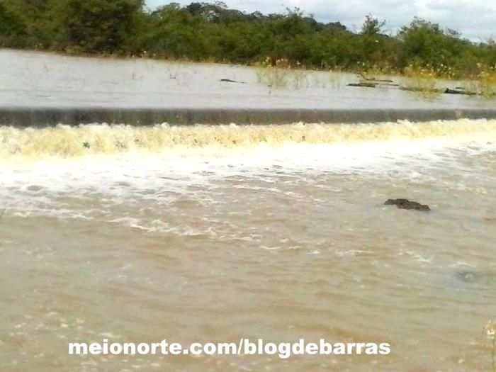 Rio Longa cheio atrai visitantes - Imagem 2
