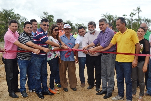 Estrada tira do isolamento região produtora e interliga dois municípios - Imagem 2