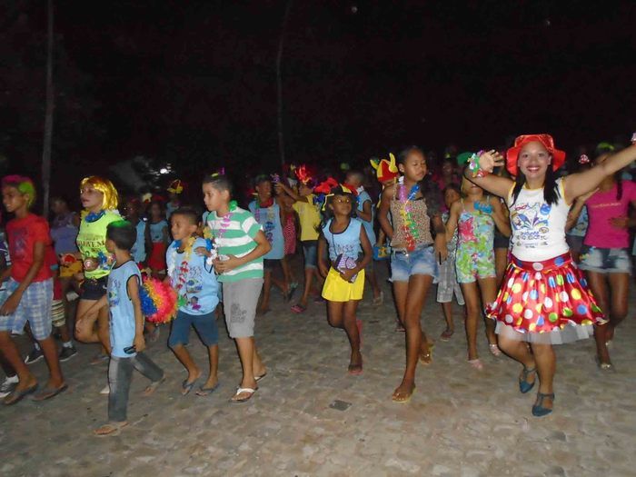 Crianças, adolescentes e idosos do SCFV caem na folia às vésperas do carnaval - Imagem 56