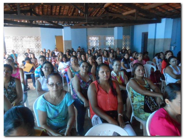 Secretária de Educação realizou um Encontro Pedagógico com os professores da rede municipal de ensino - Imagem 4
