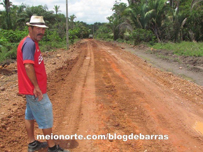 Prefeitura recupera mais estradas no interior do município - Imagem 2