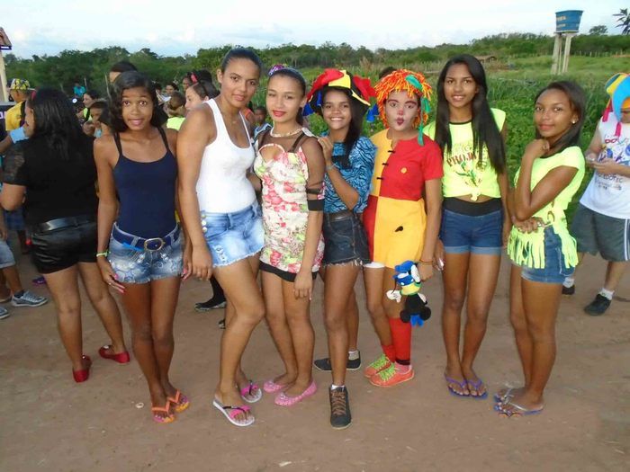 Crianças, adolescentes e idosos do SCFV caem na folia às vésperas do carnaval - Imagem 6
