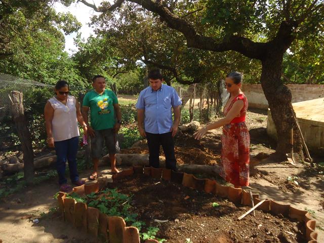 Vice-Prefeito Elvis Ramos visitou a Escola Municipal Liberato Vieira - Imagem 8