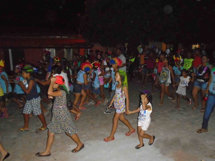 Crianças, adolescentes e idosos do SCFV caem na folia às vésperas do carnaval - Imagem 68
