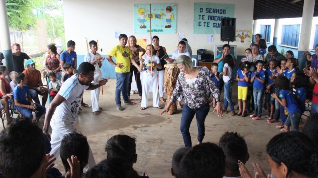 Prefeita reforça compromisso com educação na abertura do período letivo em Miguel Alves - Imagem 24